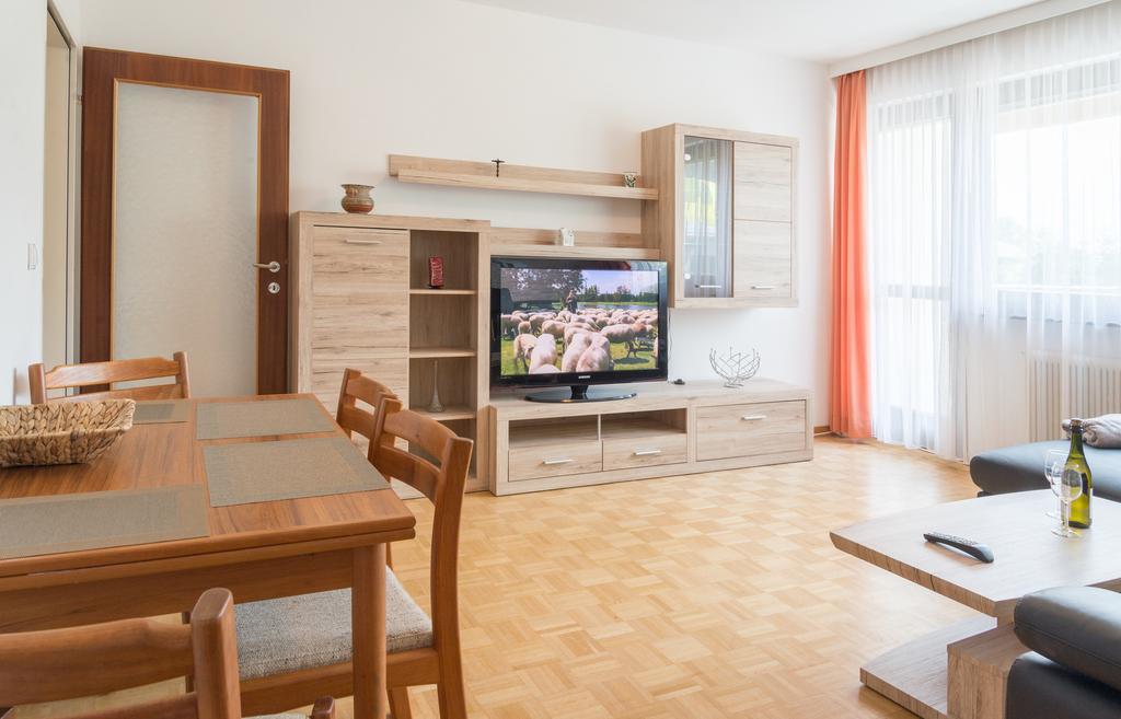 Apartment Seeblick Zell am See Oda fotoğraf